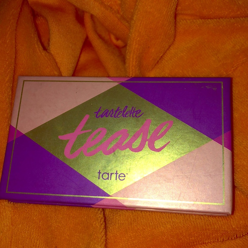 Mini tease palette from tarte cosmetics